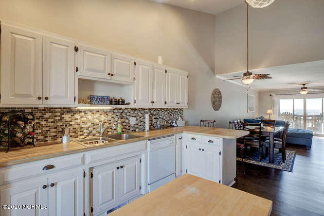 1916 New River Inlet Road, Unit 202 North Topsail Beach, NC 28460 - Photo 28 of 47 Shipwatch