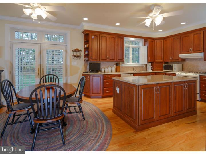 10 Log Cabin Road Perkasie, PA 18944 - Photo 9 of 19 Kitchen