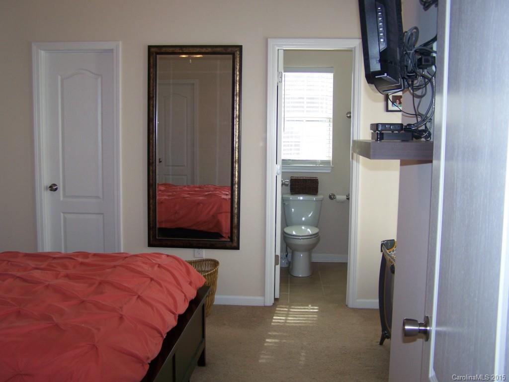 140 Ridge Bluff Road, Unit 118 Mooresville, NC 28115 - Photo 4 of 14 Gallery Image 4