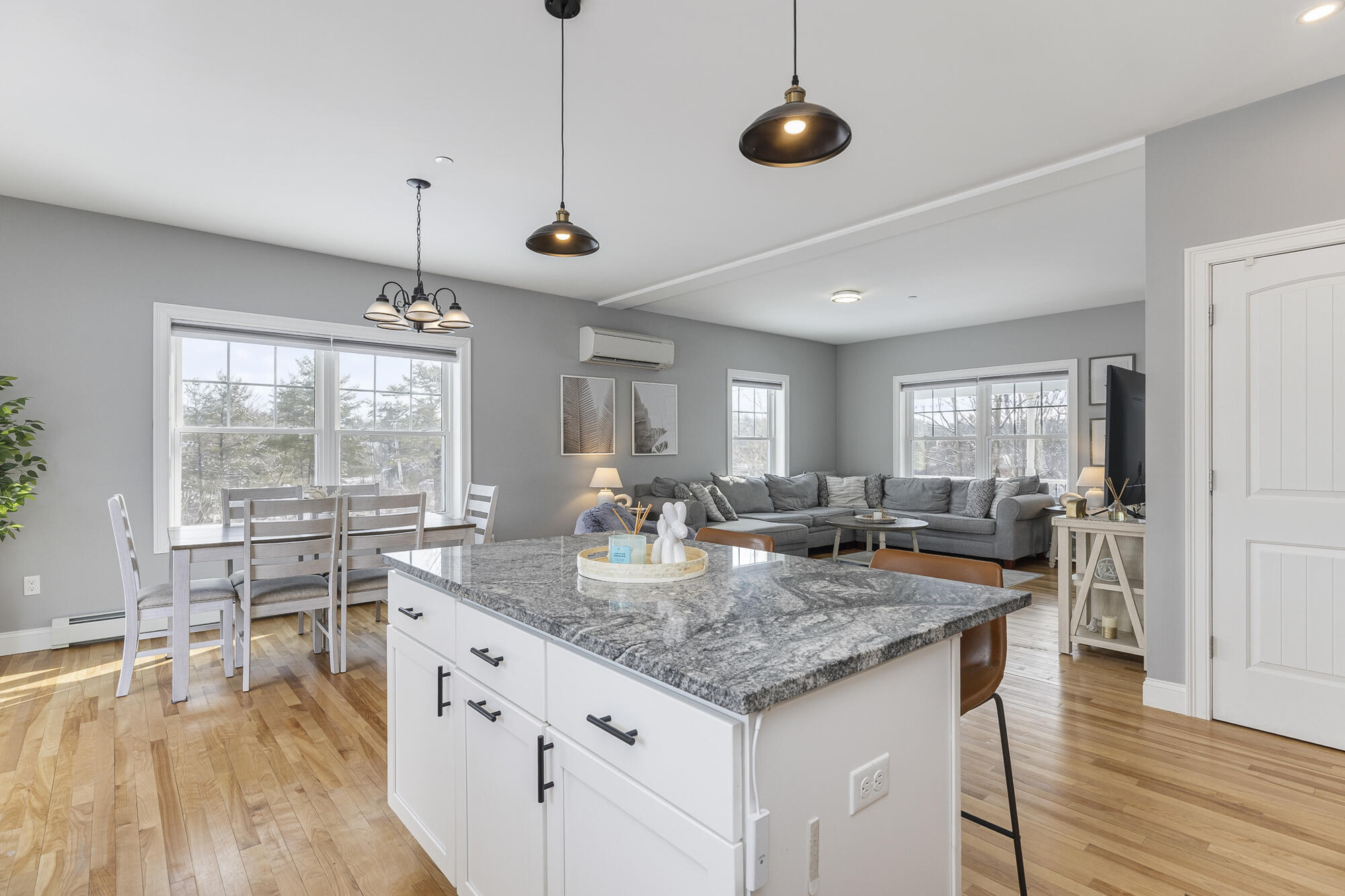 81 Queen Street Gorham, ME 04038 - Photo 9 of 60 81 Queen St._W5_06