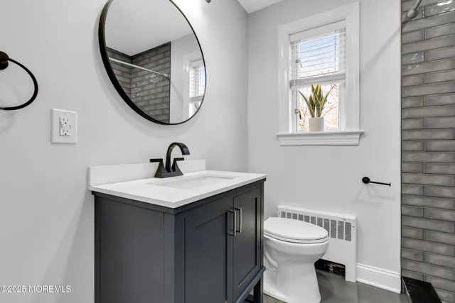 $3,200 | 283 Spring Street, Unit 3A, Red Bank, NJ 07701