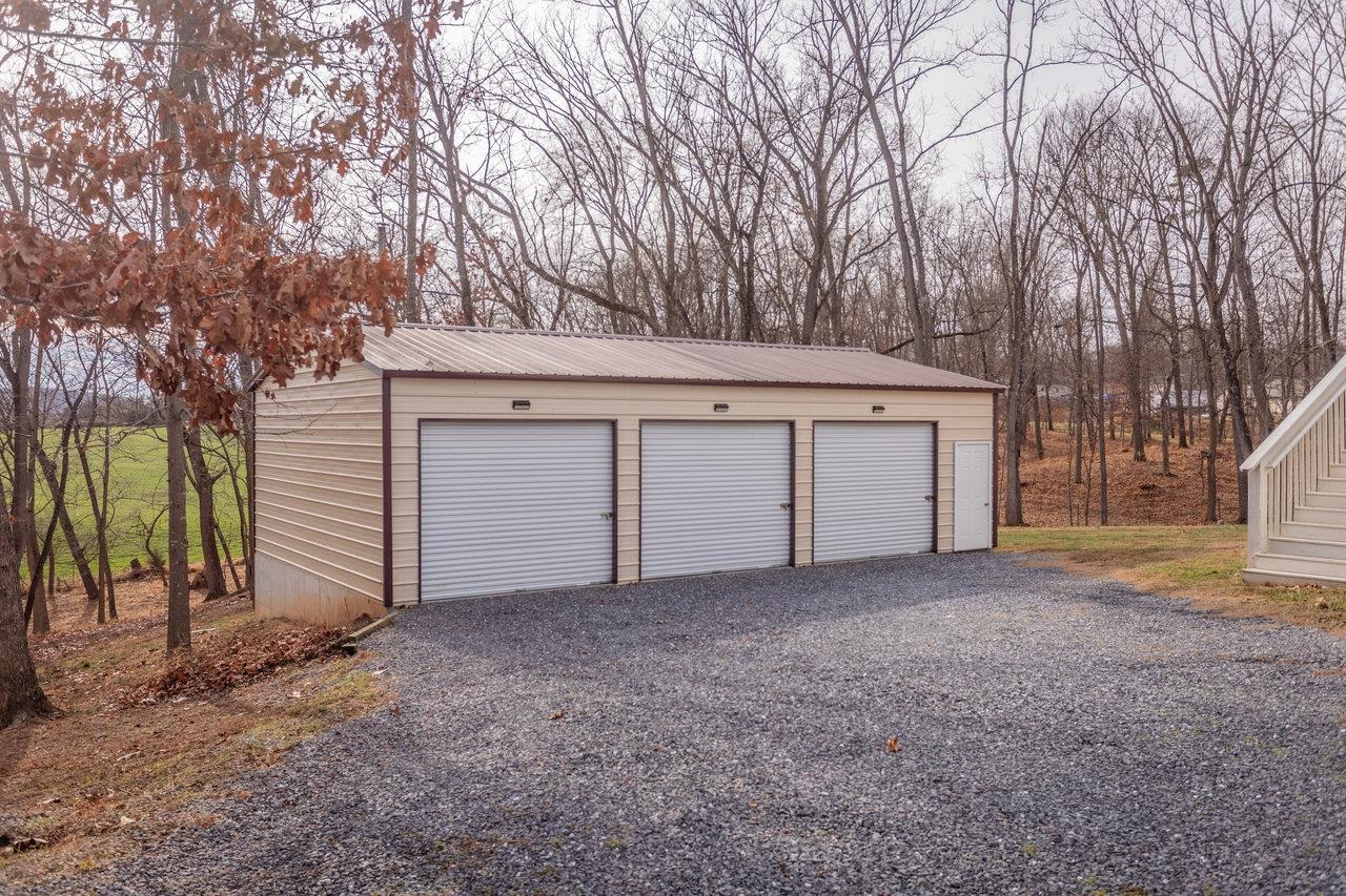 7583 Ford View Road Weyers Cave, VA 24486 - Photo 3 of 46