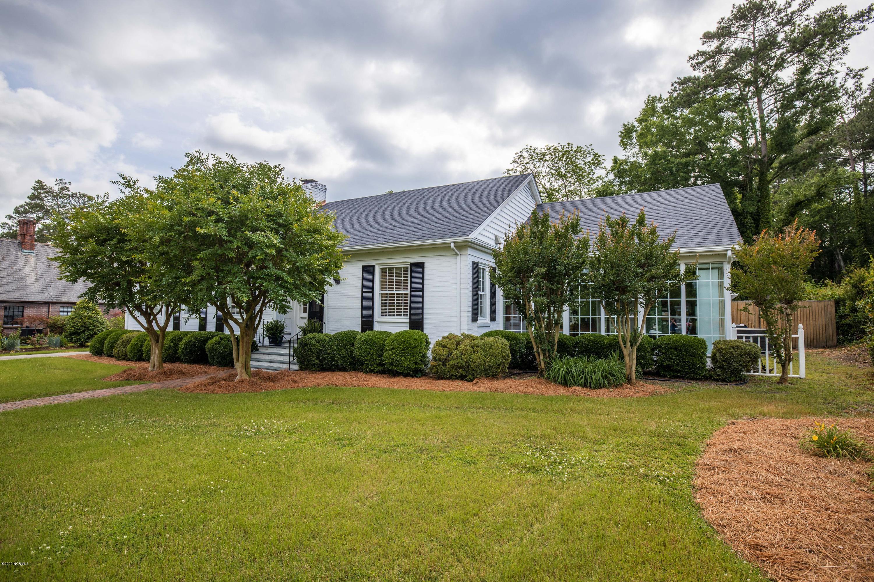 904 W Road Kinston, NC 28501 - Photo 4 of 56 904 West Rd-2