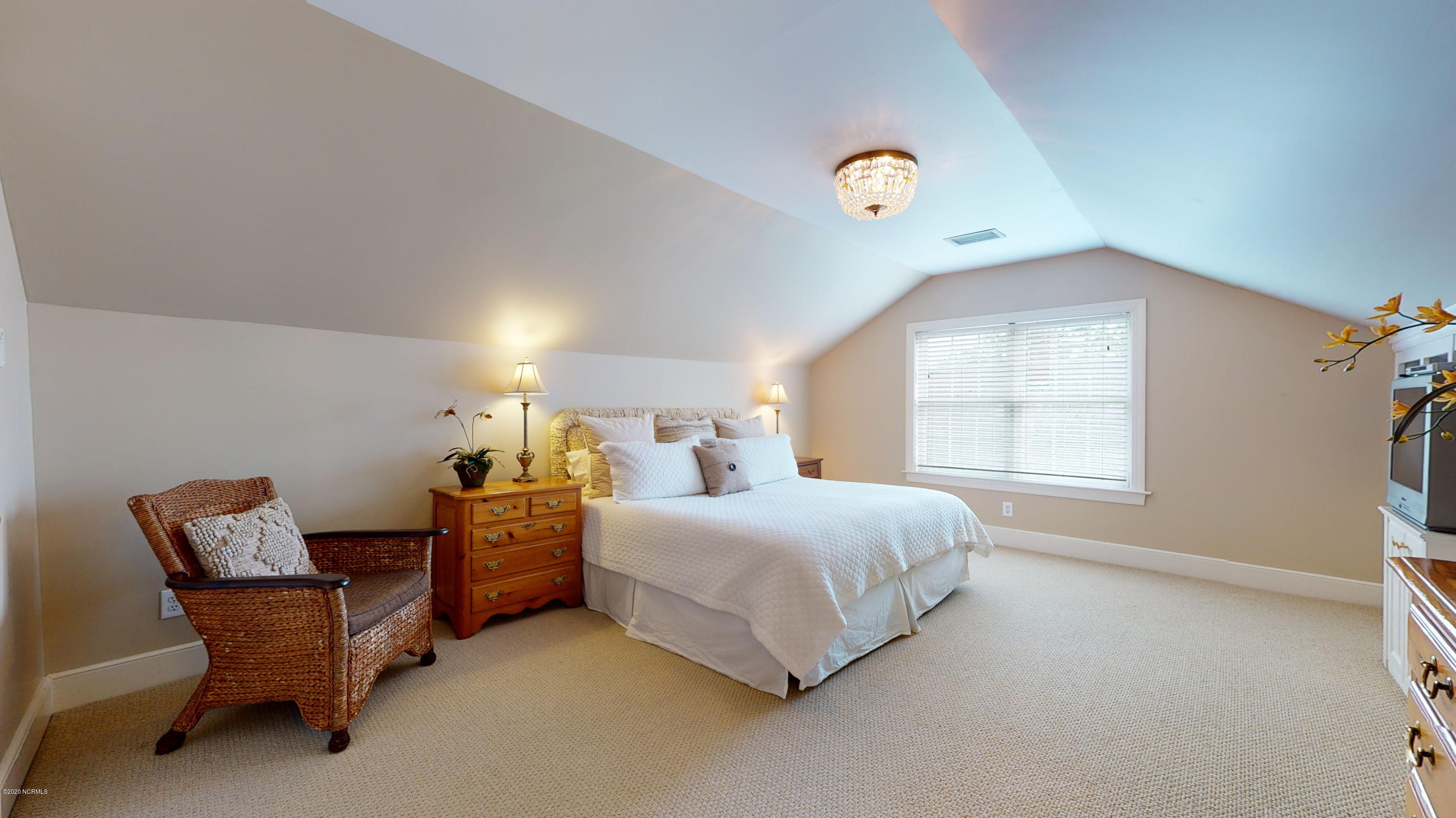 904 W Road Kinston, NC 28501 - Photo 53 of 56 2nd Floor Master Bedroom