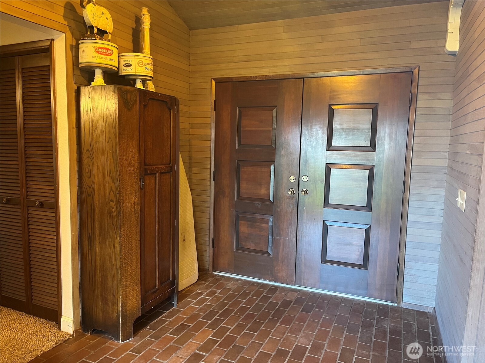 615 Arrowhead Road Camano Island, WA 98282 - Photo 16 of 40