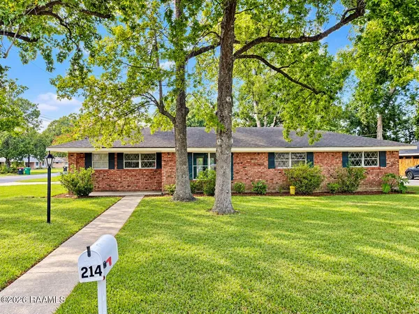 $2,000 | 214 Dover Drive, Lafayette, LA 70503