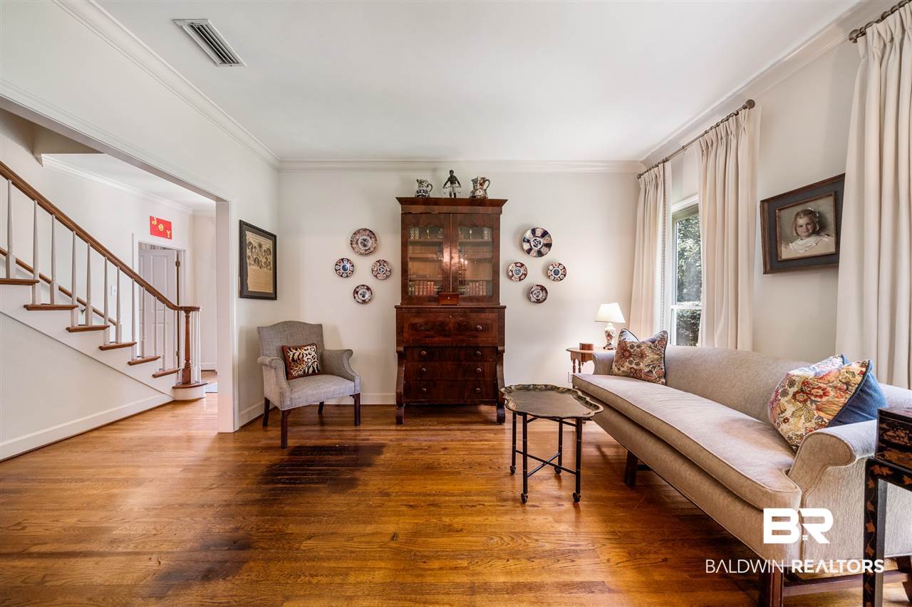 3949 Pembrocke Avenue Mobile, AL 36608 - Photo 6 of 27