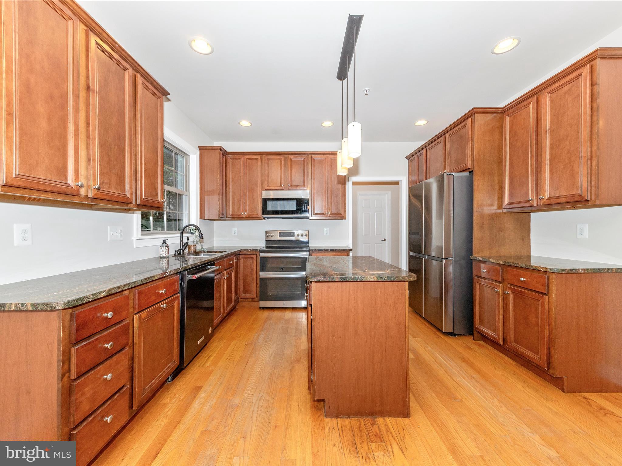 7119 Saddle Road New Market, MD 21774 - Photo 14 of 73 Kitchen