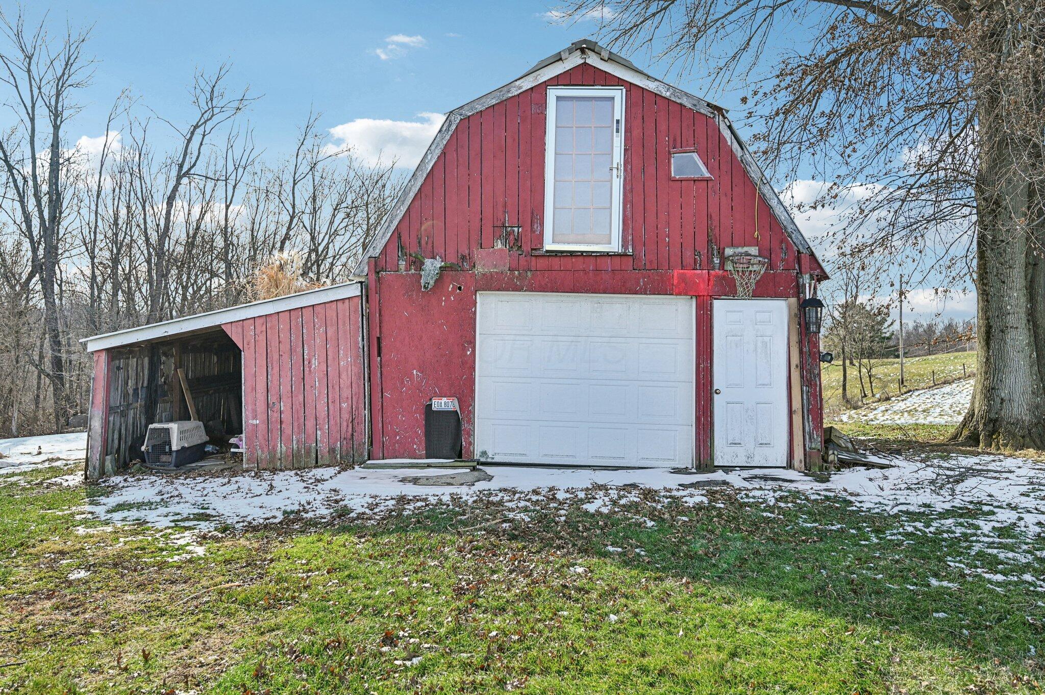 3100 Durant Road Zanesville, OH 43701 - Photo 30 of 48 Barn / Garage