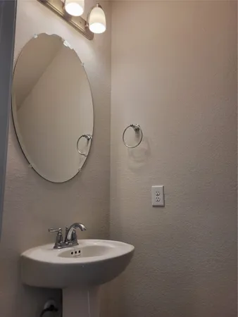 $2,450 | 7219 Cherrybark Oak Drive, Conroe, TX 77304