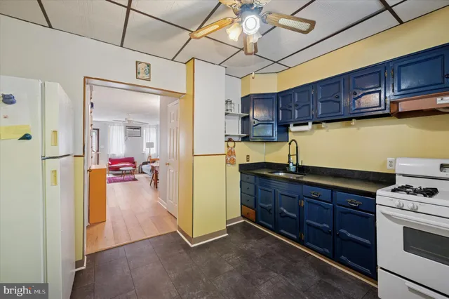 $245,000 | 1021 Cantrell Street, Philadelphia, PA 19148