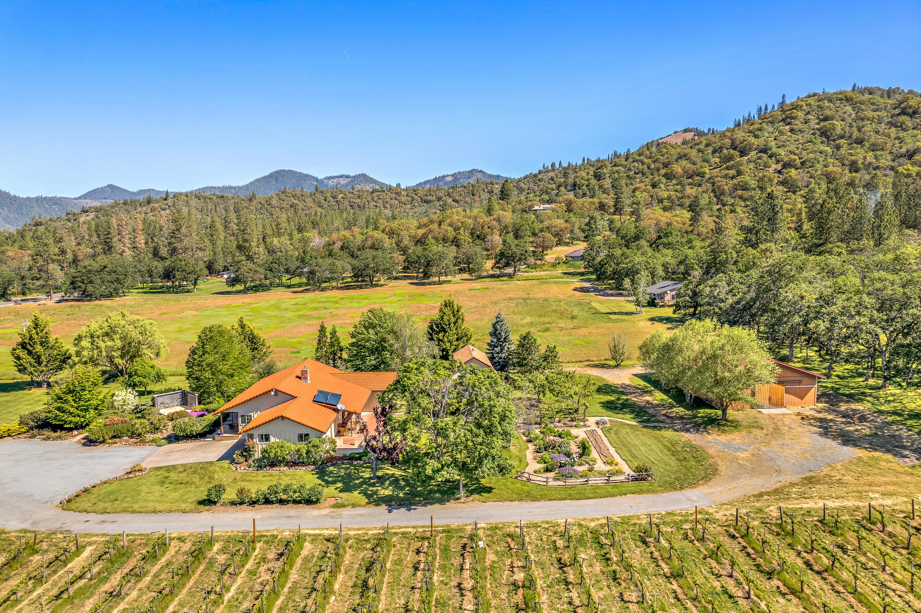 1494 Kubli Road Grants Pass, OR 97527 - Photo 2 of 67 DJI_0896