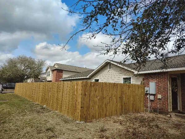 $1,700 | 10007 Copper Hollow Lane, Houston, TX 77044