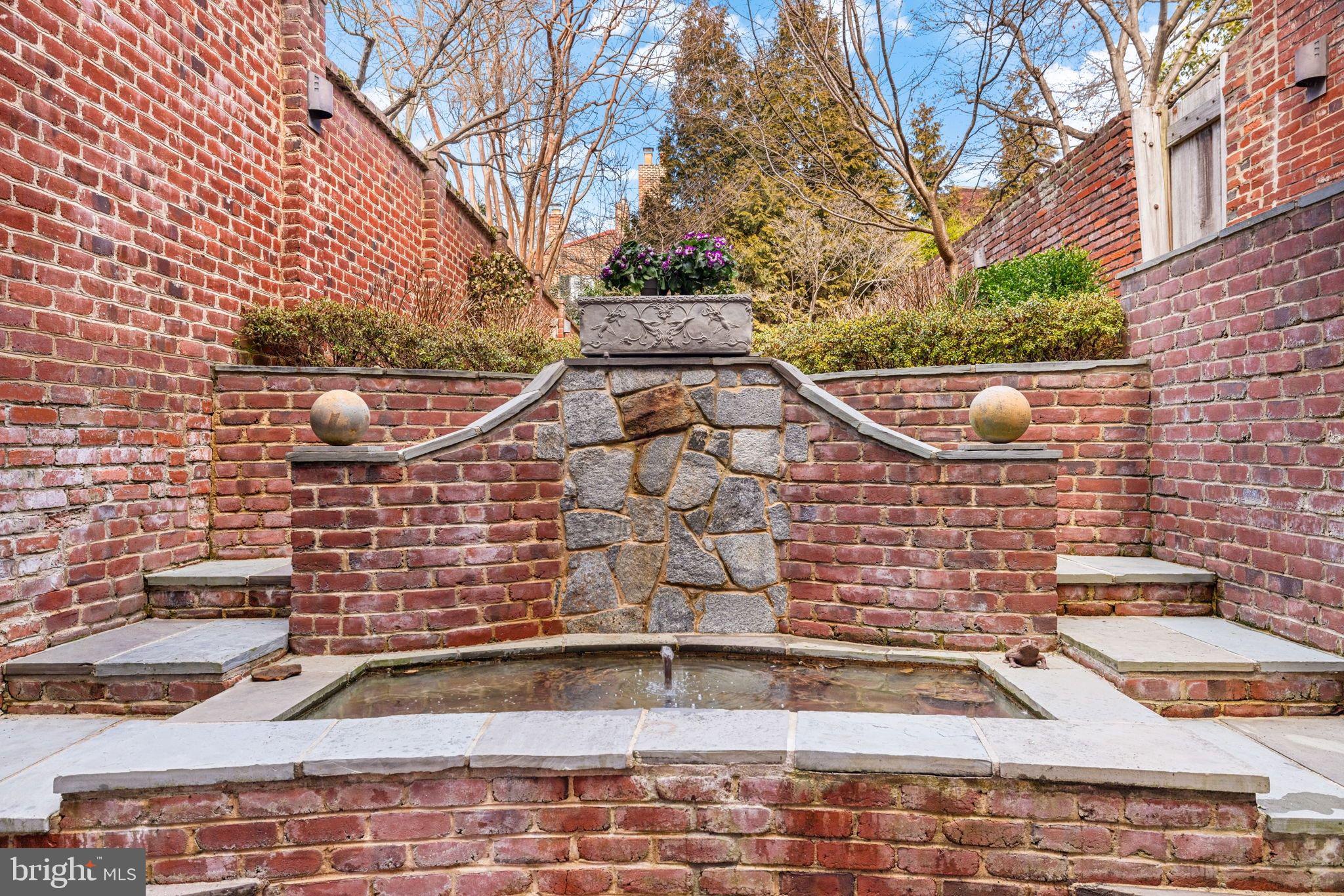 3127 O Street Northwest Washington, DC 20007 - Photo 12 of 13