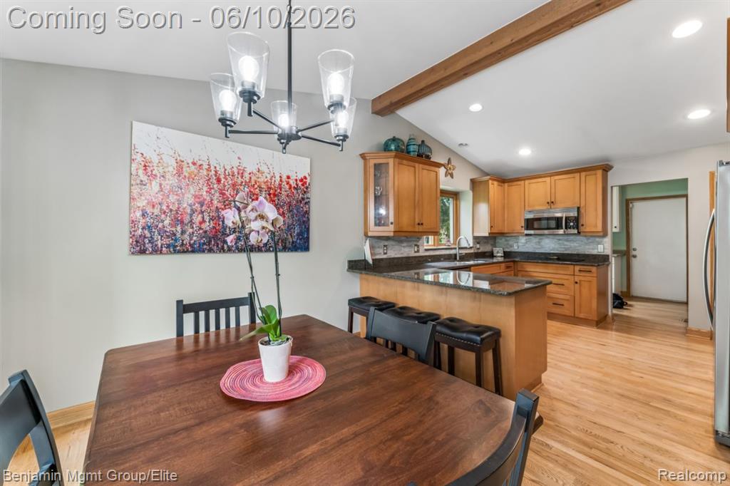 2072 Cumberland Road Rochester, MI 48307 - Photo 11 of 34