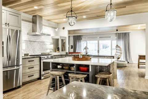 $1,150,000 | 7162 North Pennsylvania Street, Indianapolis, IN 46240