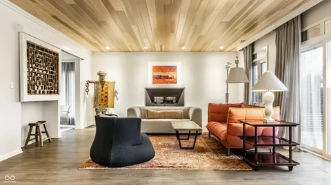 $1,150,000 | 7162 North Pennsylvania Street, Indianapolis, IN 46240