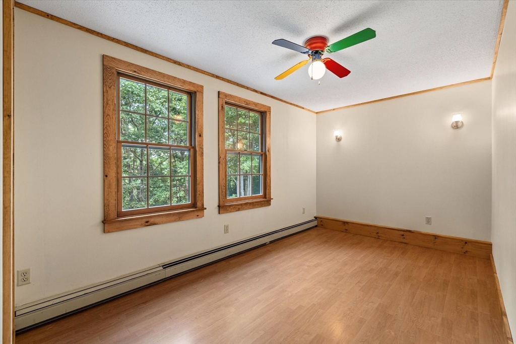 481 Hubbardston Road Templeton, MA 01468 - Photo 23 of 42