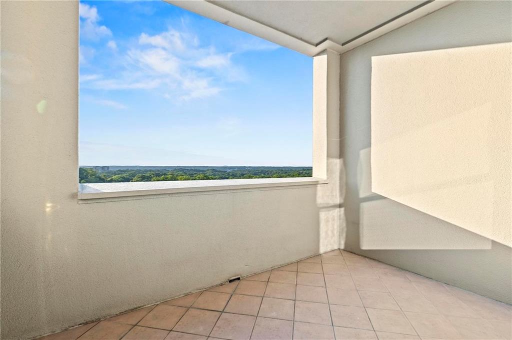 3334 Peachtree Road Northeast, Unit 1207 Atlanta, GA 30326 - Photo 27 of 31 a view of closet