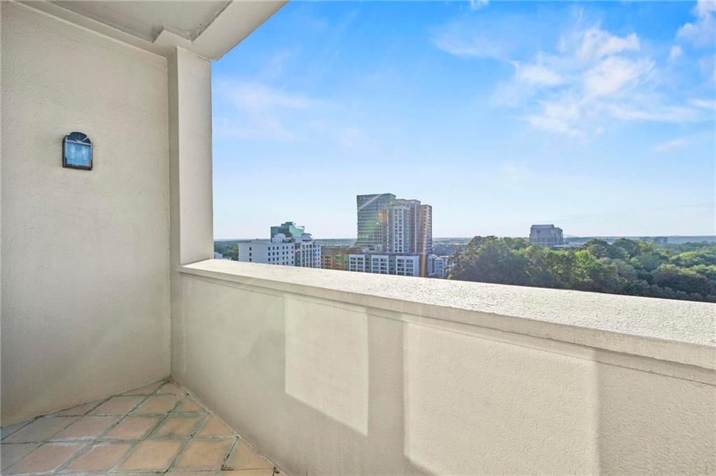 3334 Peachtree Road Northeast, Unit 1207 Atlanta, GA 30326 - Photo 28 of 31 a view of a terrace