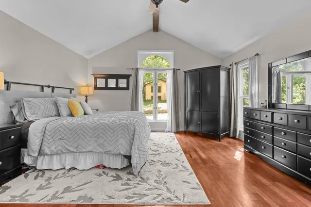 $375,000 | 216 Hickory Road, Oakwood Hills, IL 60013