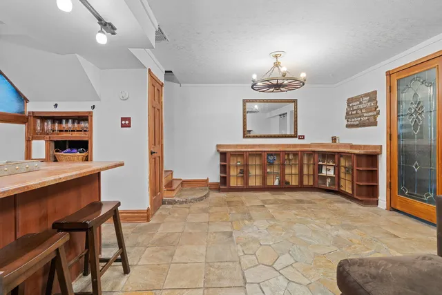 $375,000 | 216 Hickory Road, Oakwood Hills, IL 60013