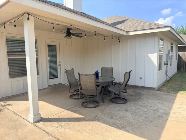 $1,995 | 428 River Crossing Trail, Round Rock, TX 78665