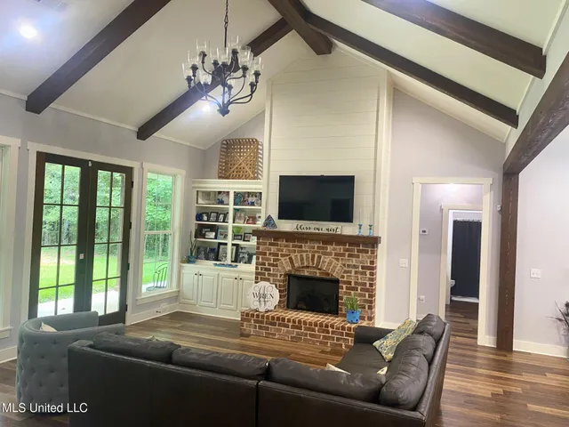 $524,900 | 1425 Pine Hill Drive, Raymond, MS 39154