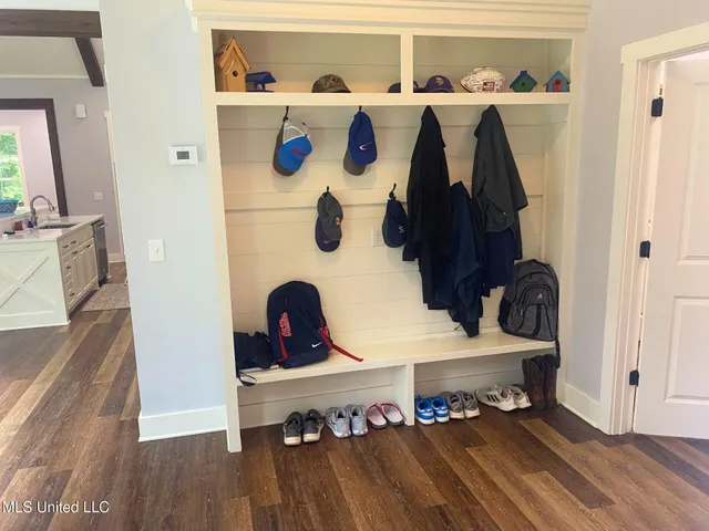 $524,900 | 1425 Pine Hill Drive, Raymond, MS 39154