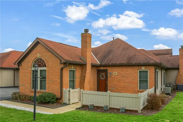 $300,000 | 58 Ashford Drive, Cranberry Township, PA 16066