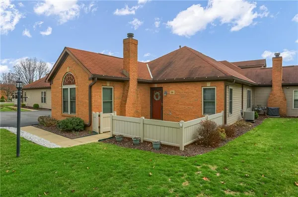 $300,000 | 58 Ashford Drive, Cranberry Township, PA 16066