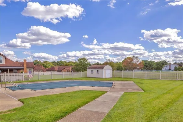 $300,000 | 58 Ashford Drive, Cranberry Township, PA 16066