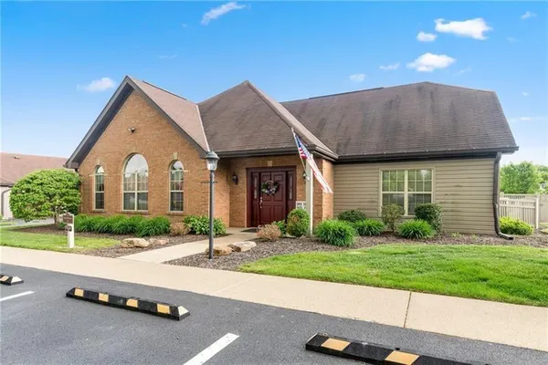 $300,000 | 58 Ashford Drive, Cranberry Township, PA 16066