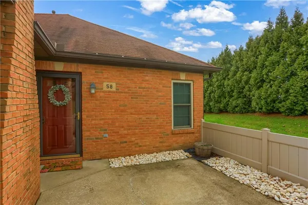 $300,000 | 58 Ashford Drive, Cranberry Township, PA 16066