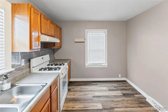 $107,000 | 833 State Street, Wood River, IL 62095