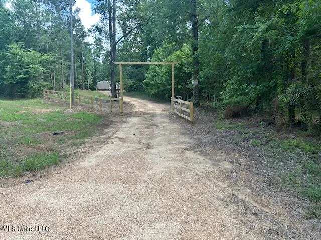 $839,500 | 12371 Mcnair Road, Roxie, MS 39661