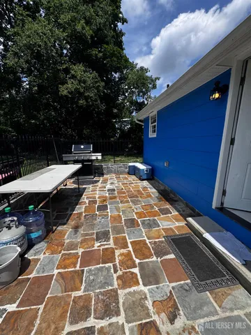 $325,000 | 623-623 Main Street, Leesburg, NJ 08327