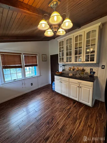 $325,000 | 623-623 Main Street, Leesburg, NJ 08327