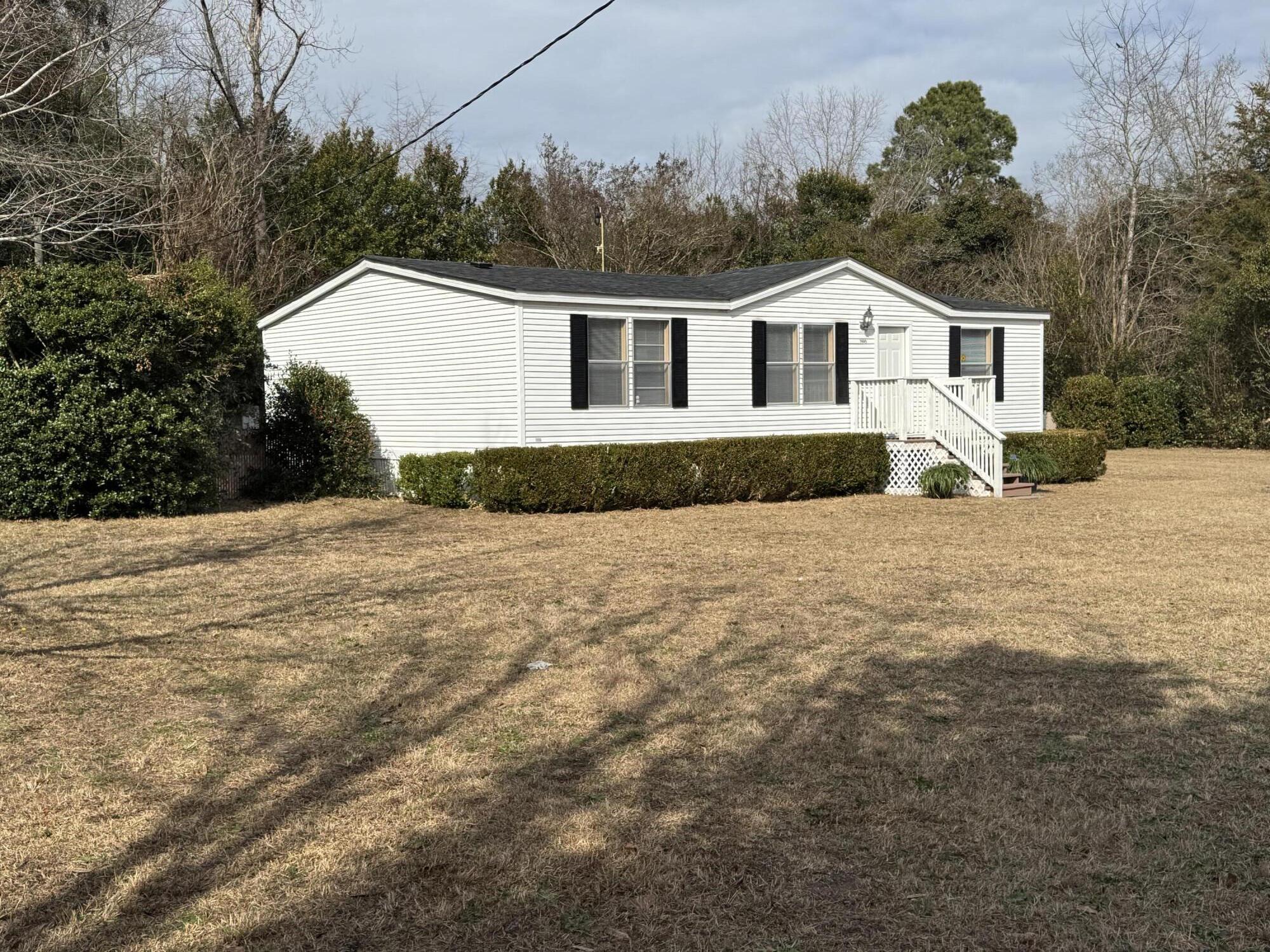 3805 Colony Circle Sumter, SC 29153 - Photo 1 of 22