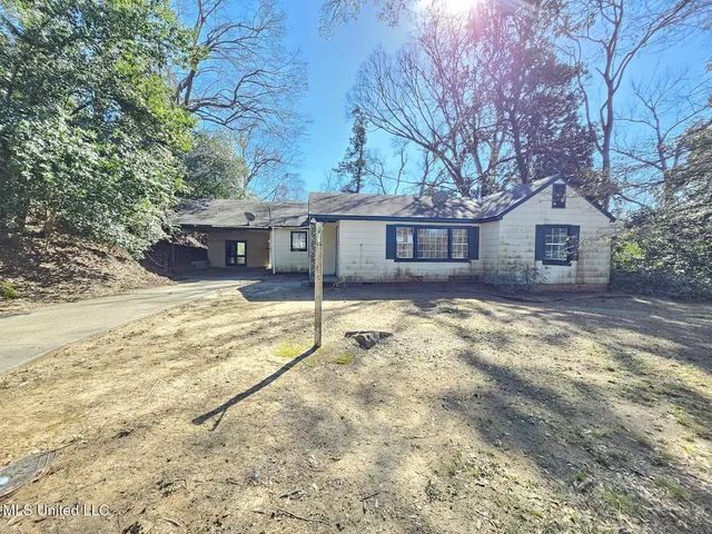 $49,000 | 159 Beverly Drive, Vicksburg, MS 39180