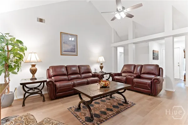 $350,000 | 3 Tally Ho Court, Savannah, GA 31406