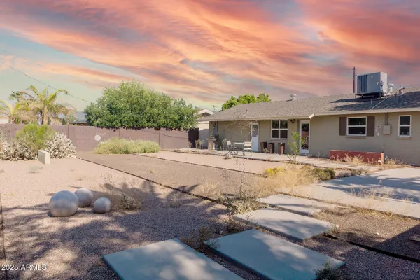 $2,400 | 6744 East Vernon Avenue, Scottsdale, AZ 85257