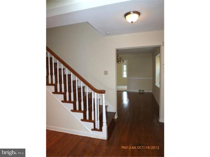 106 Quaint Road Media, PA 19063 - Photo 2 of 13 Foyer