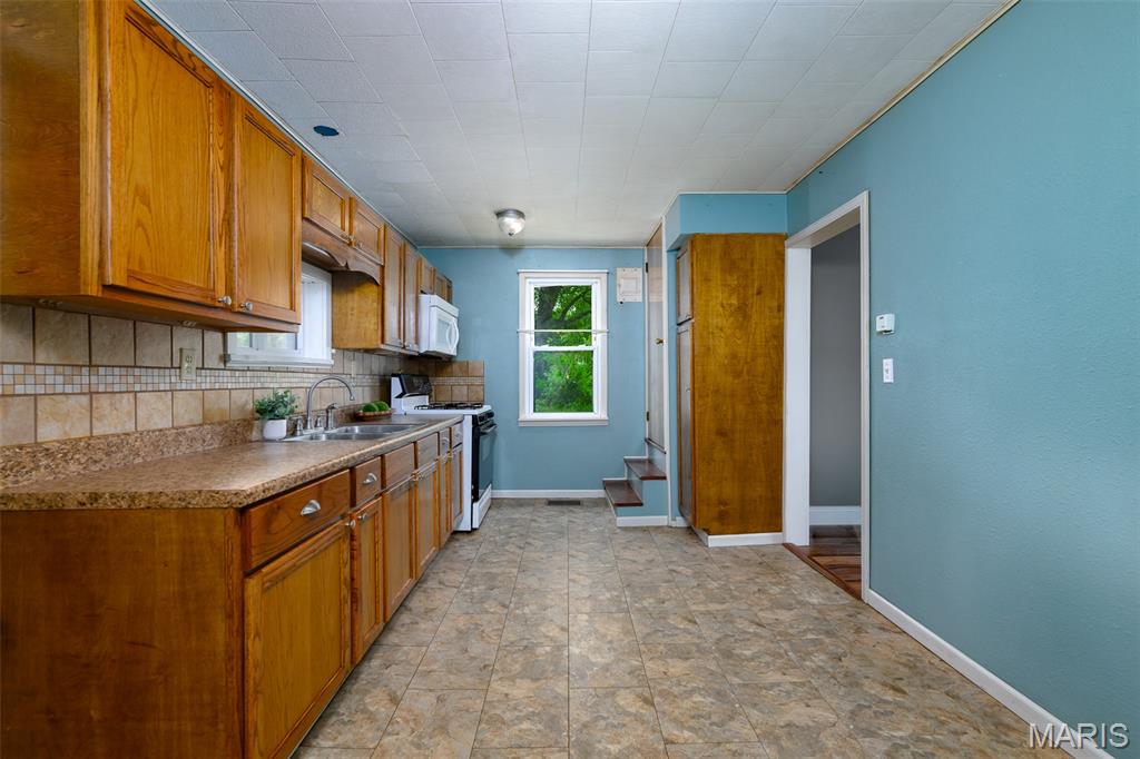 765 Main Street Morrison, MO 65061 - Photo 9 of 26