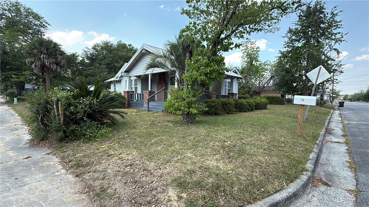 713 Quarterman Street Waycross, GA 31501 - Photo 3 of 27
