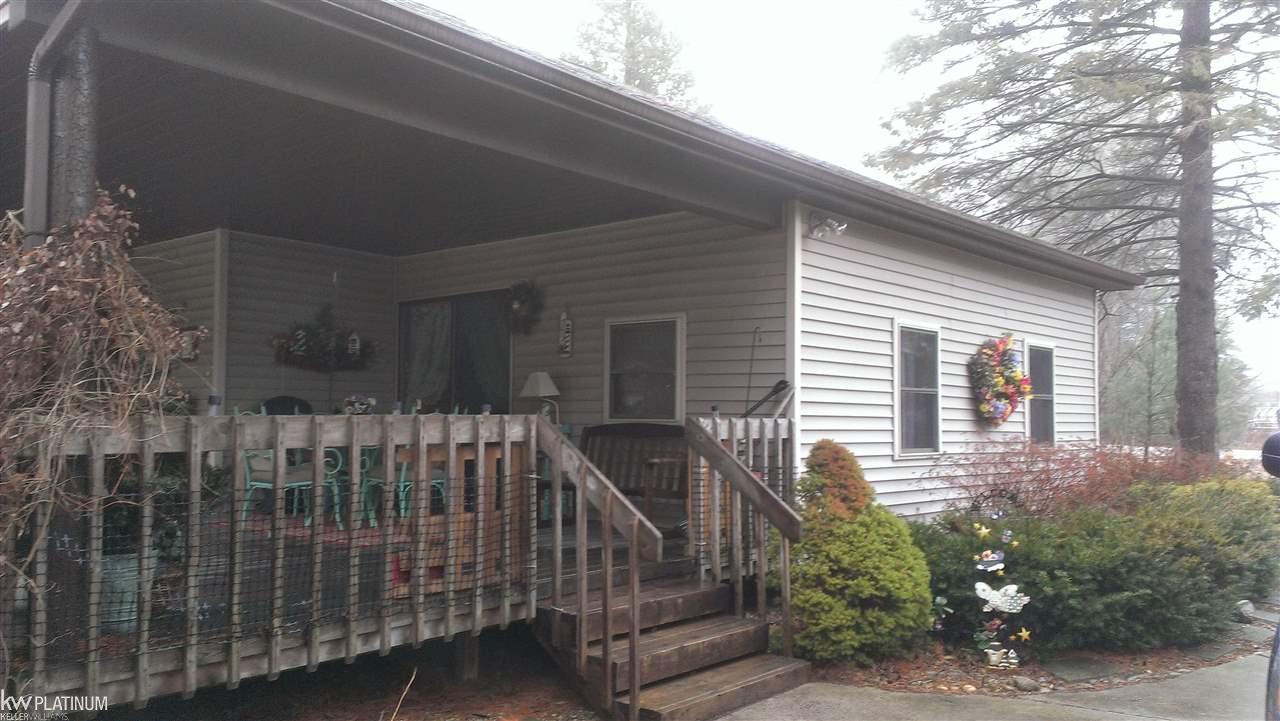 7230 Harrington Road Lexington, MI 48450 - Photo 12 of 53