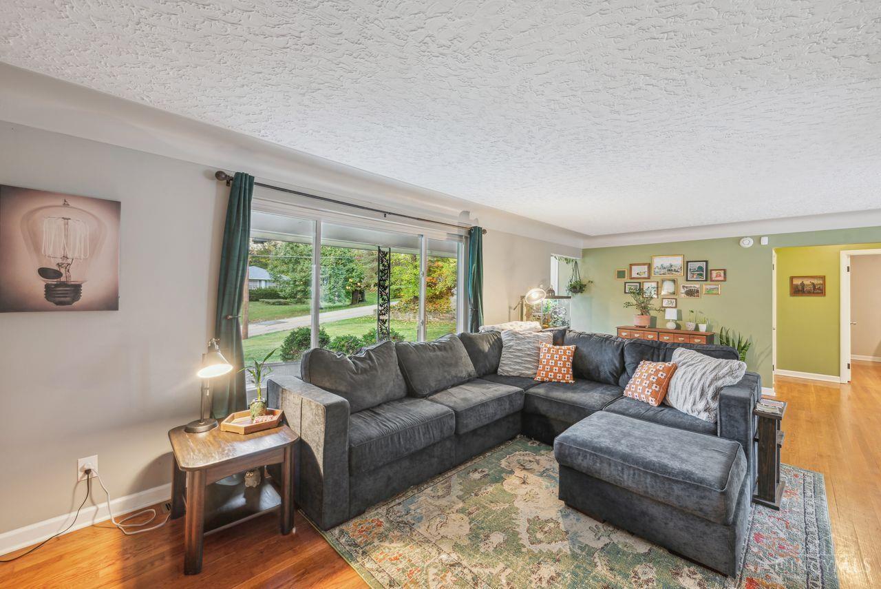 3621 Riehle Road Cincinnati, OH 45247 - Photo 6 of 26 Gallery Image 6
