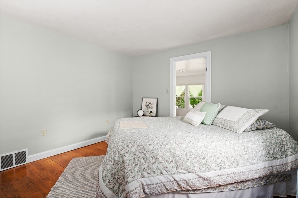 72 Laurelwood Road Sterling, MA 01564 - Photo 13 of 27 Gallery Image 13