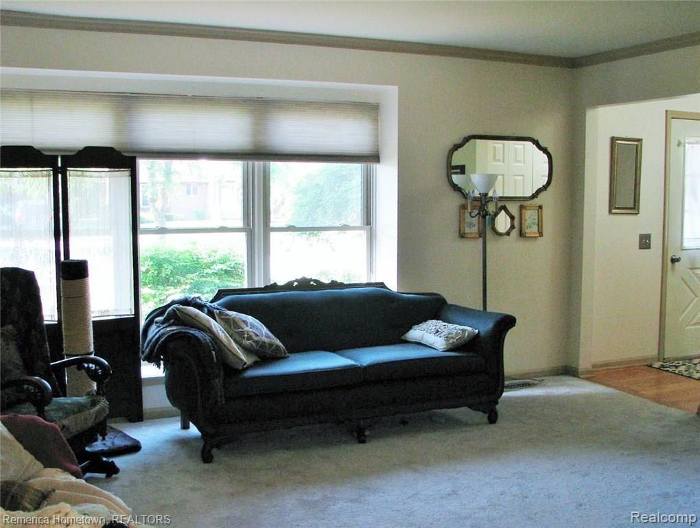 This extra space area at the base of the windows is due to the upgraded elevation you get with 45695 Hanford.  This is NOT a common thing we can assure you.  