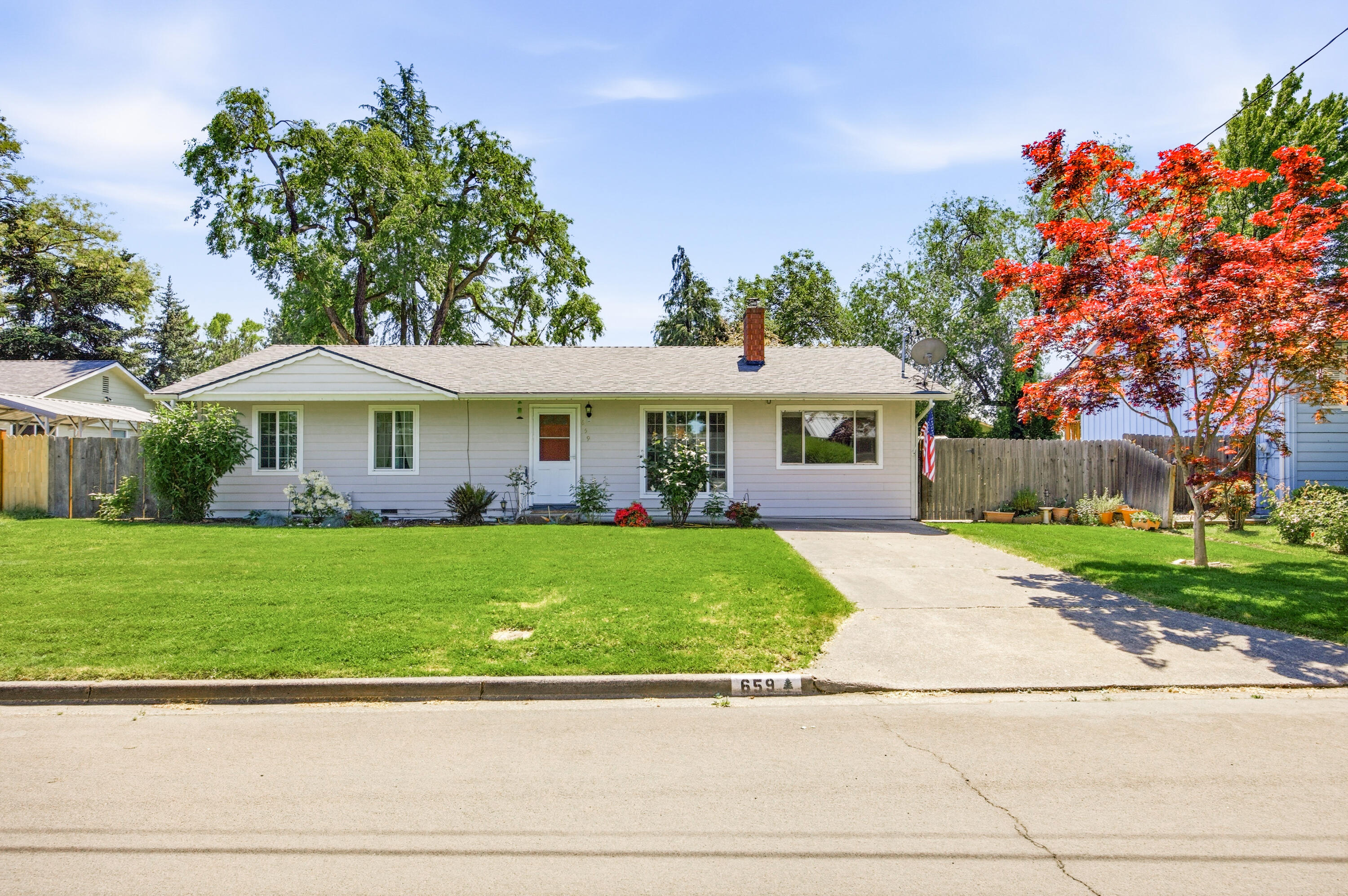 659 Herman Avenue Medford, OR 97501 - Photo 3 of 42 ApxHA200002